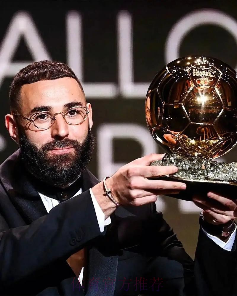 科贝:世界杯决赛前本泽马代表皇马出战 说明他已康复 科贝:世界杯决赛前本泽马代表皇马出战 说明他已康复